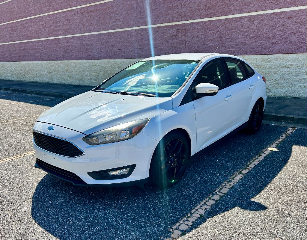2016 Ford Focus - $4,900