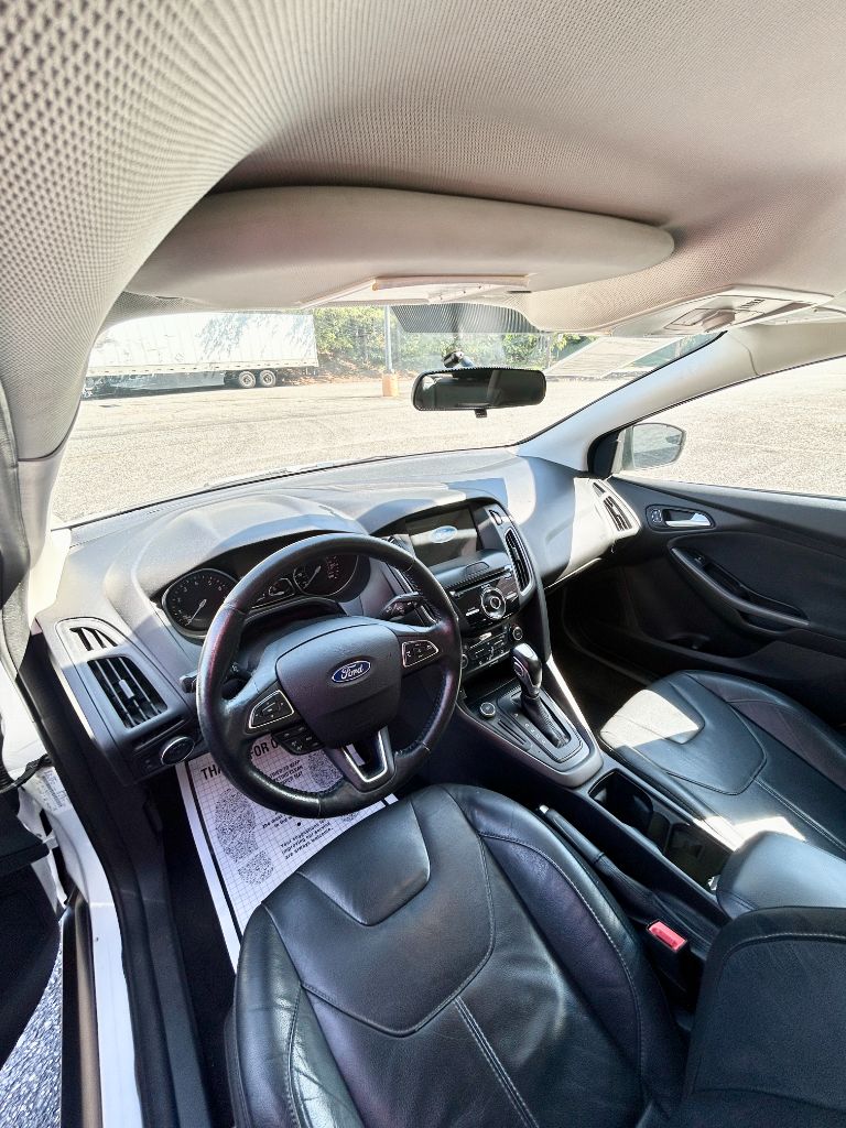 2016 Ford Focus - $4,900