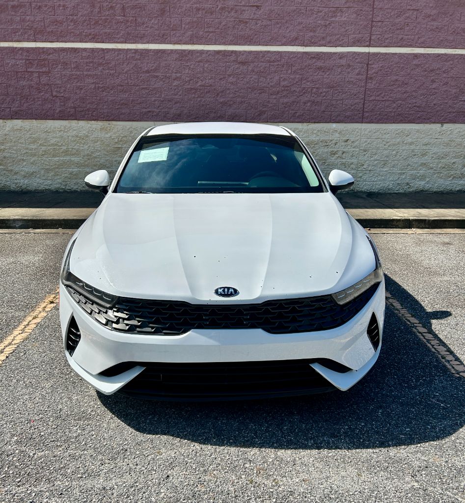 2021 Kia K5 - $8,900