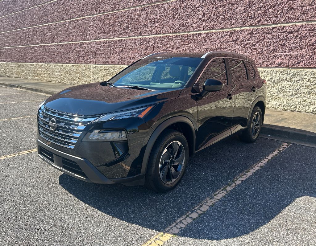 2025 Nissan Rogue - $13,900