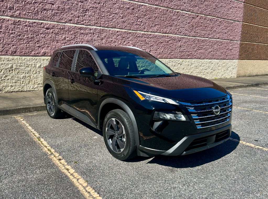 2025 Nissan Rogue - $13,900