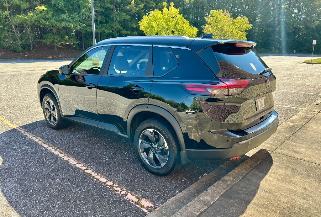 2025 Nissan Rogue - $13,900