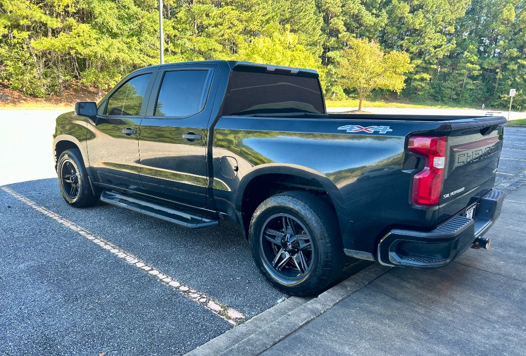 2020 Chevrolet Silverado - $13,900