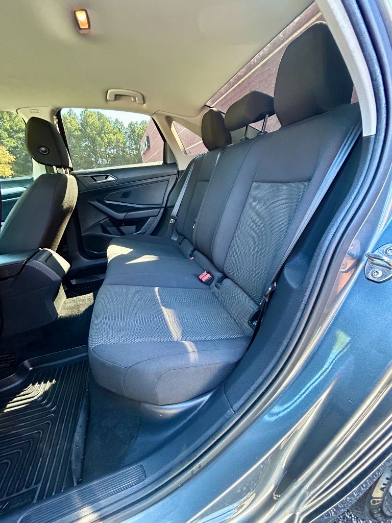 2019 Volkswagen Jetta - $7,900