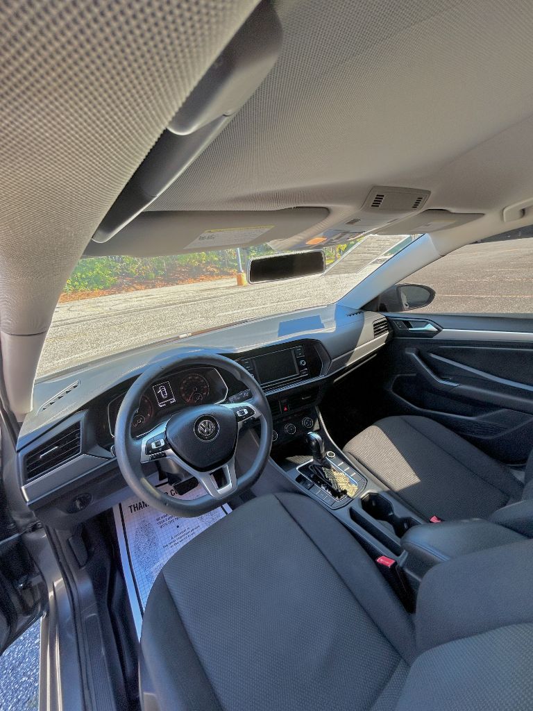2019 Volkswagen Jetta - $7,900