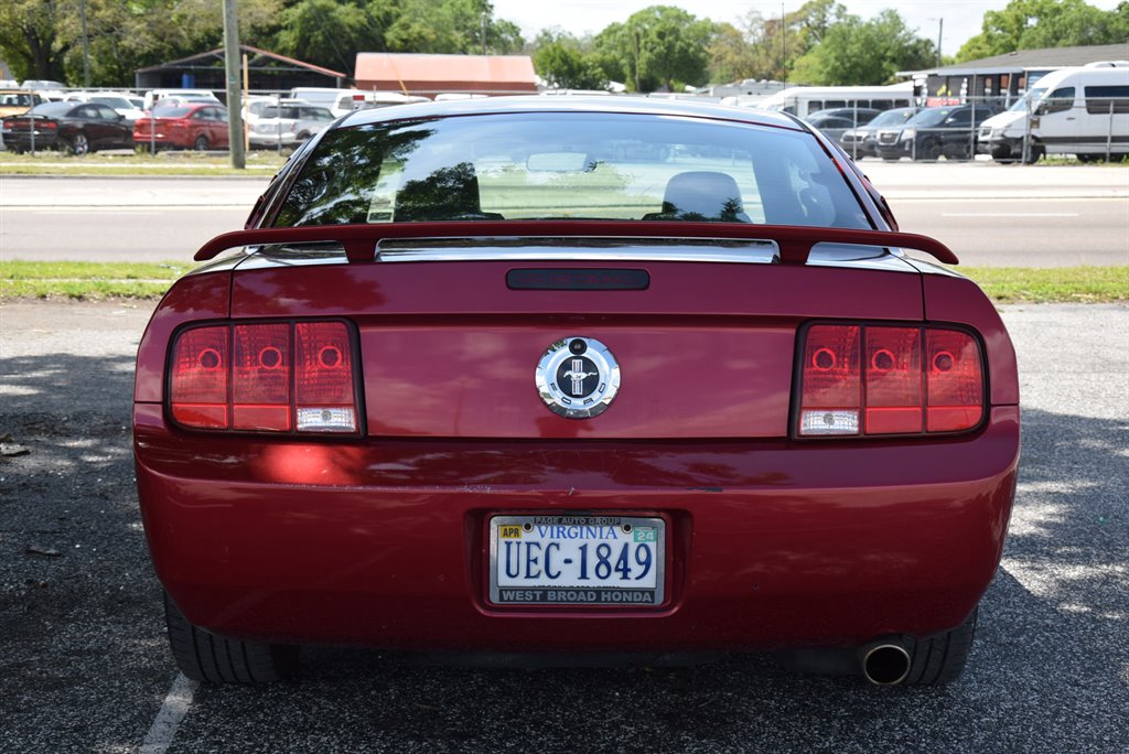 2006 Ford Mustang V6 Standard photo