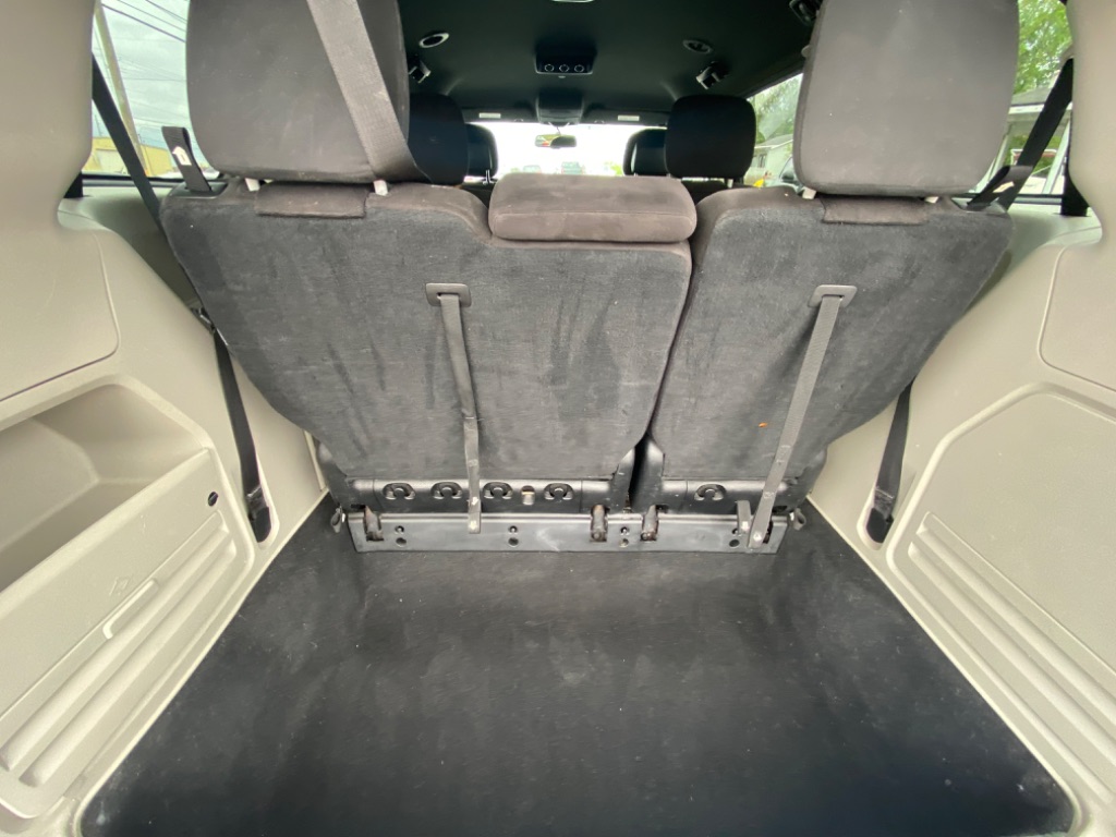 2014 Dodge Grand Caravan SE photo
