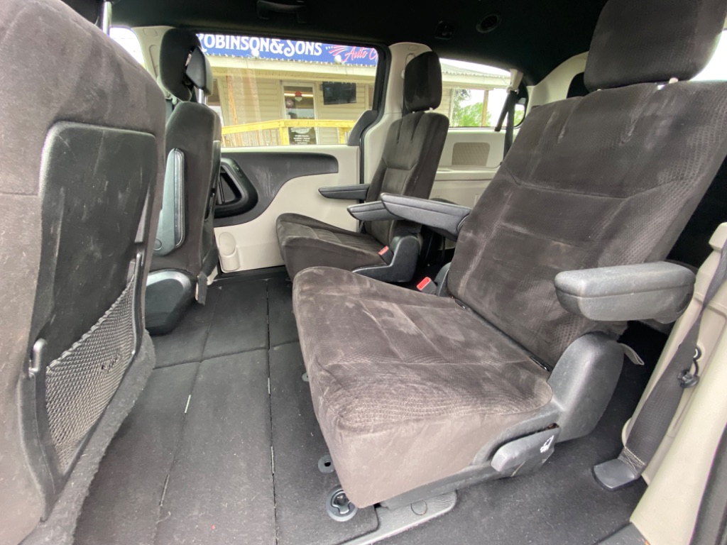 2014 Dodge Grand Caravan SE photo