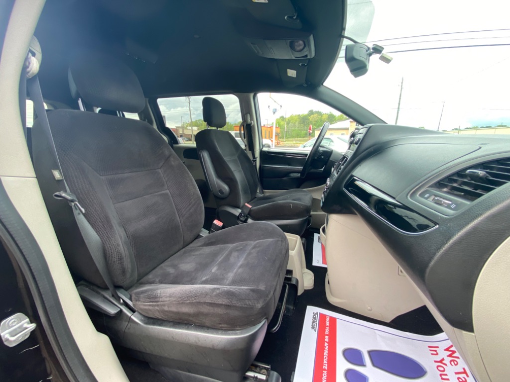 2014 Dodge Grand Caravan - $10,655