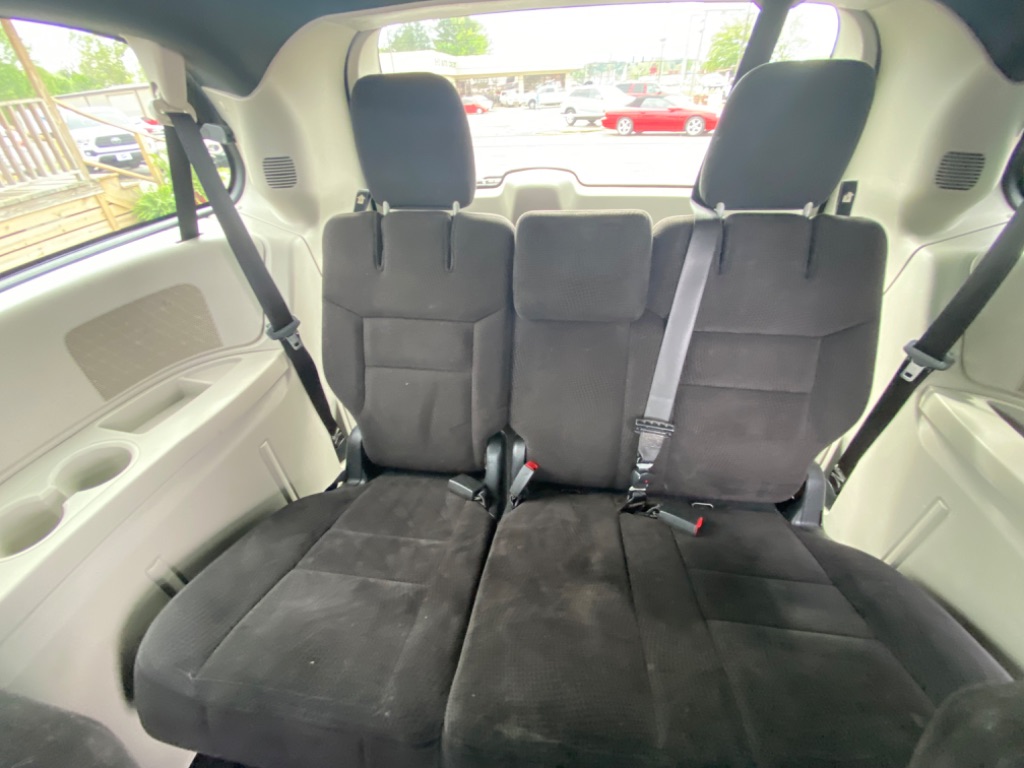 2014 Dodge Grand Caravan SE photo