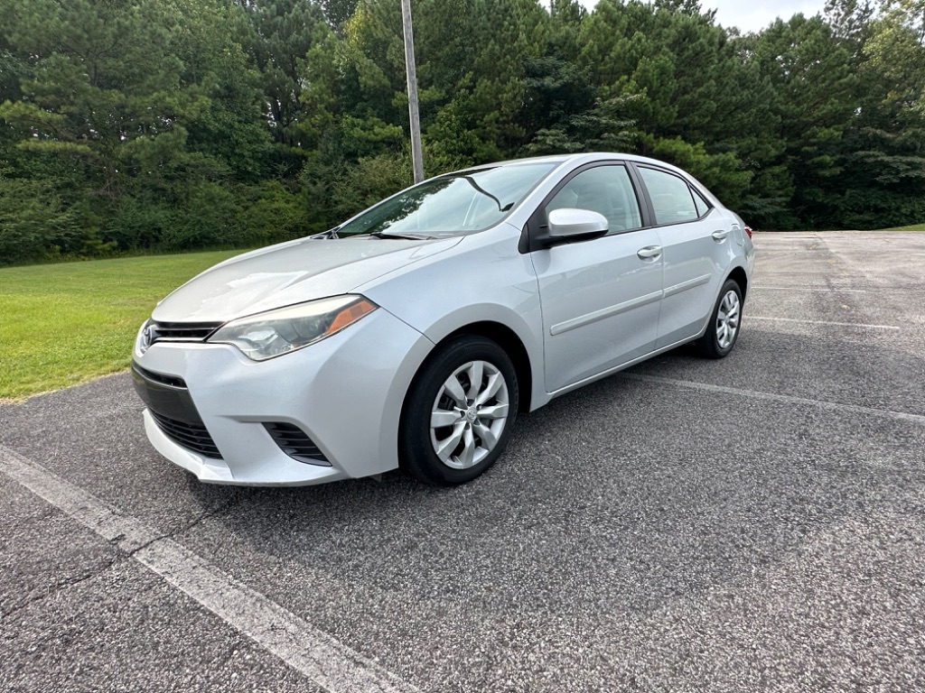 2015 Toyota Corolla LE photo