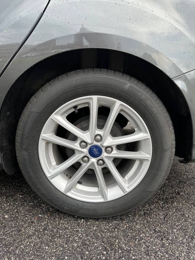 2017 Ford Focus - $11,535