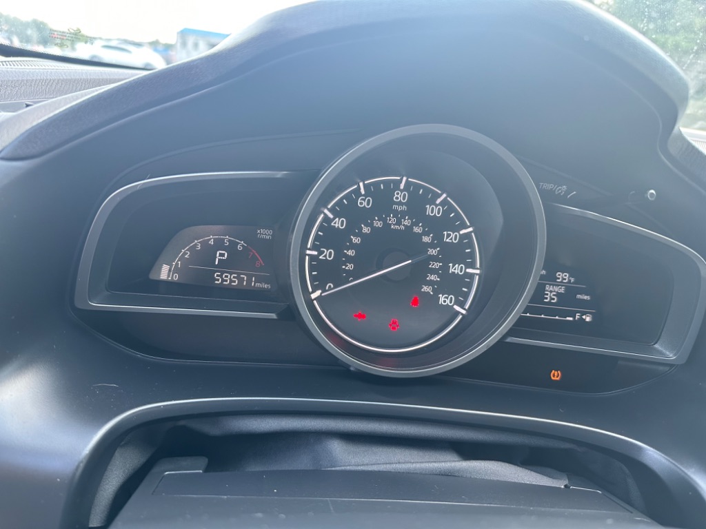 2018 MAZDA MAZDA3 - $18,988