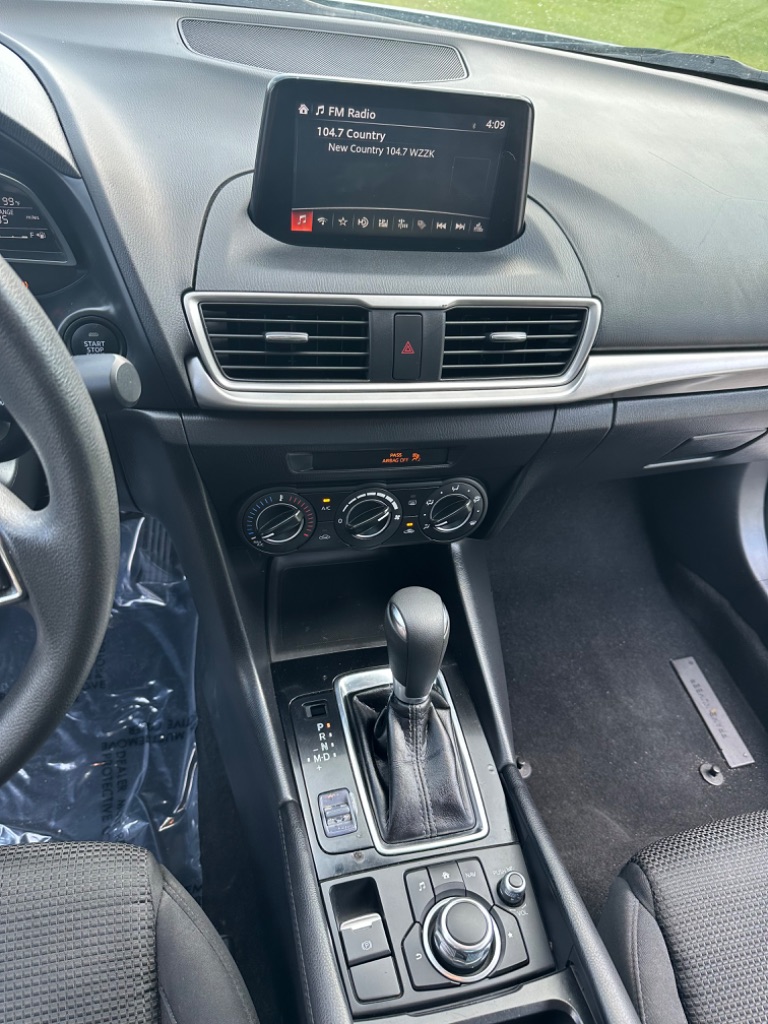 2018 MAZDA MAZDA3 - $18,988