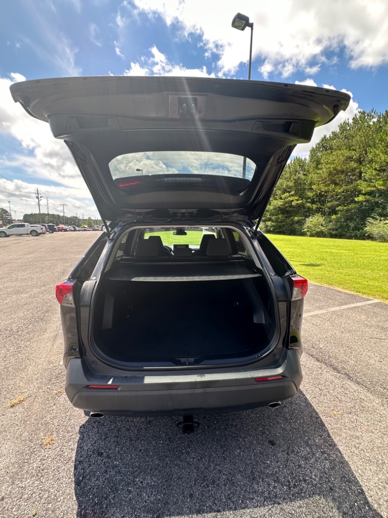 2020 Toyota RAV4 - $27,877