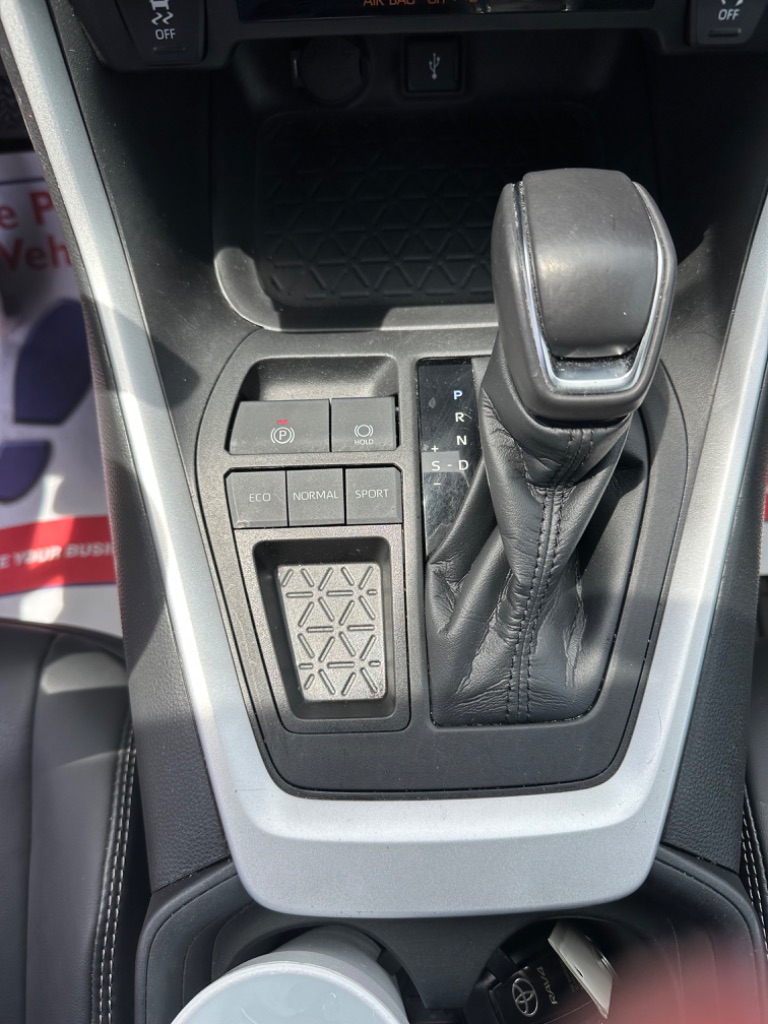 2021 Toyota RAV4 - $34,977