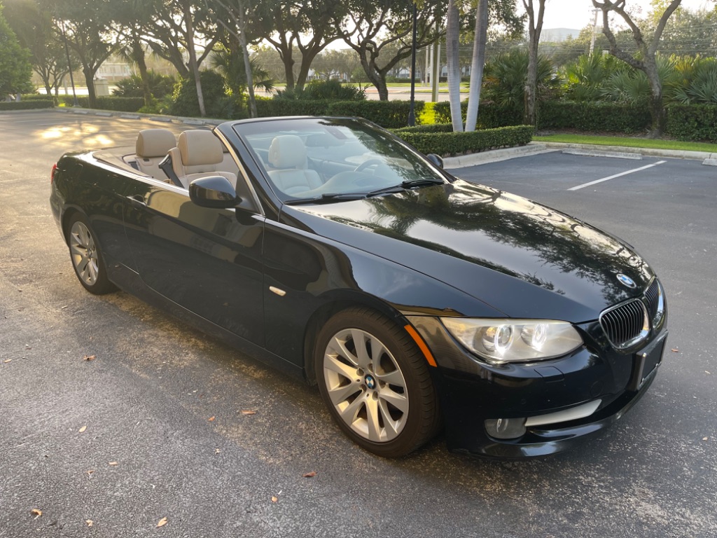 2013 BMW Legend 328i photo