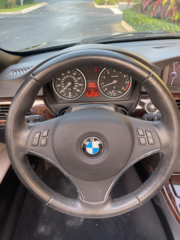 2013 BMW Legend 328i photo