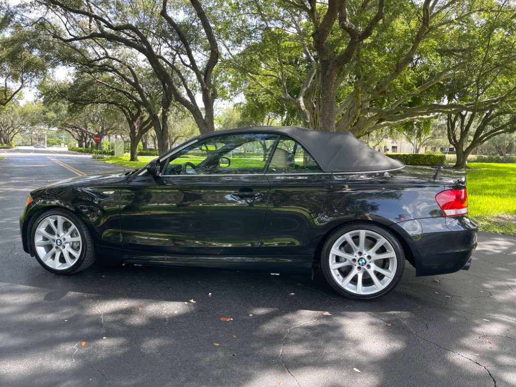 2012 BMW Legend 135i photo