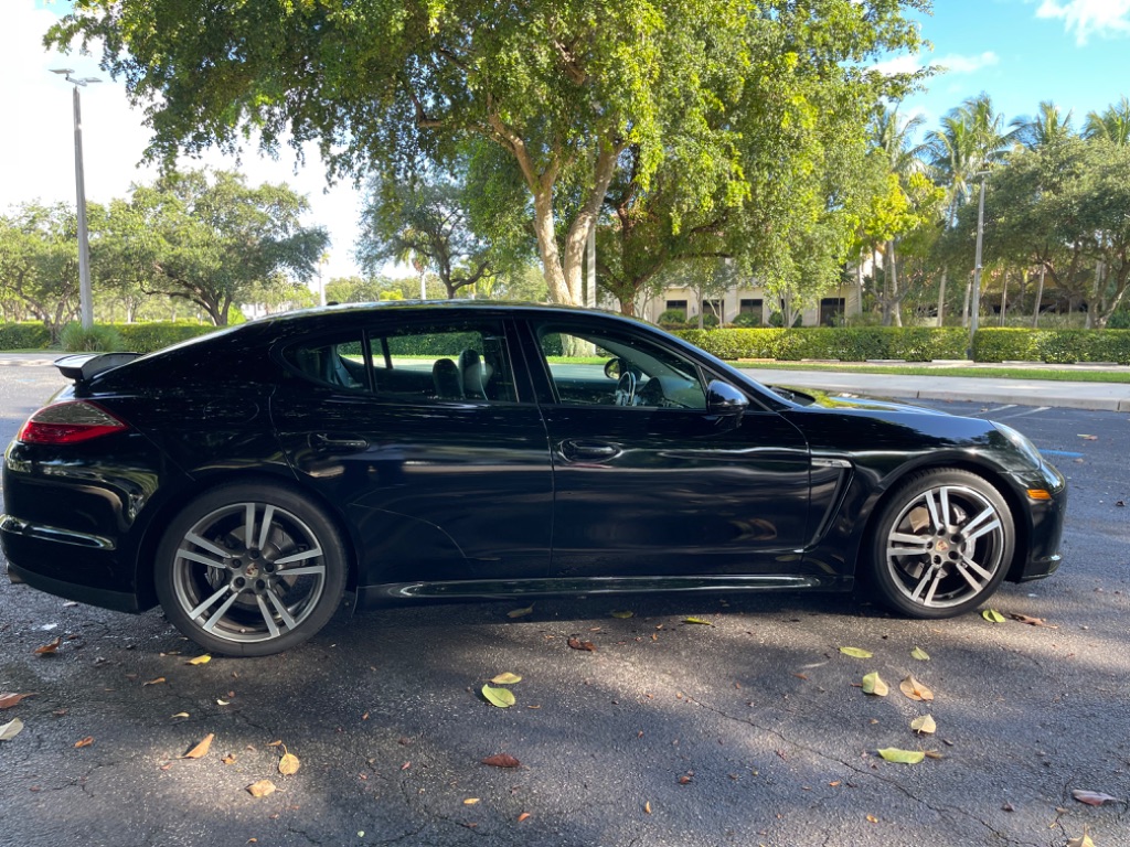 2012 Porsche Panamera photo