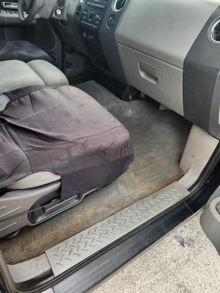 2004 Ford F-150 XLT photo