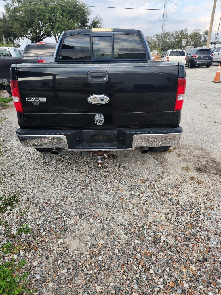 2004 Ford F-150 XLT photo