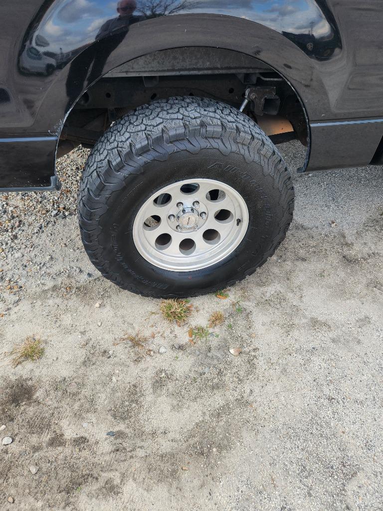 2004 Ford F-150 XLT photo