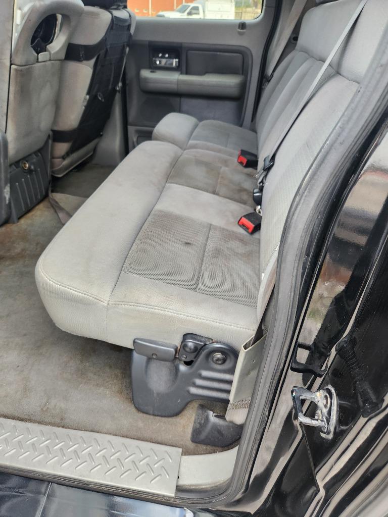 2004 Ford F-150 XLT photo