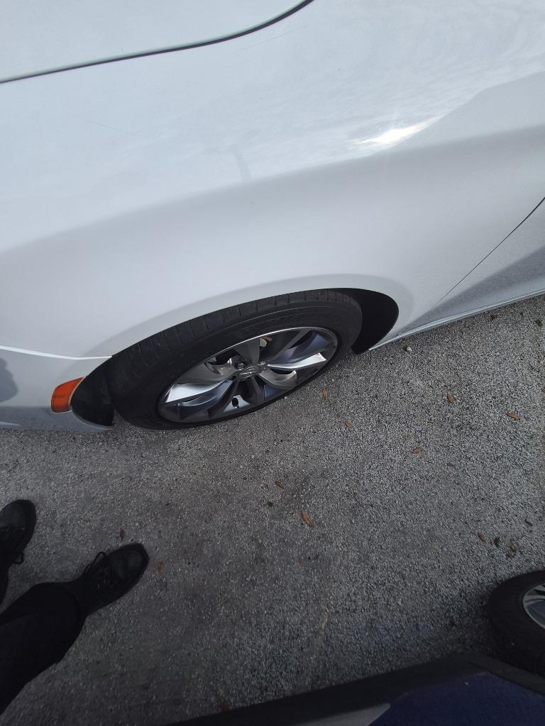 2015 Chrysler 200 - $5,395