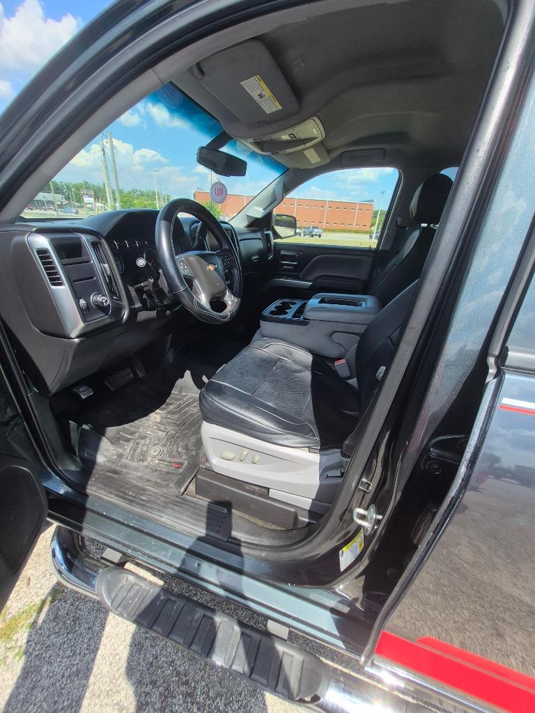 2017 Chevrolet Silverado 1500 - $12,500