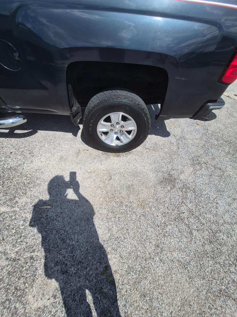 2017 Chevrolet Silverado 1500 - $12,500