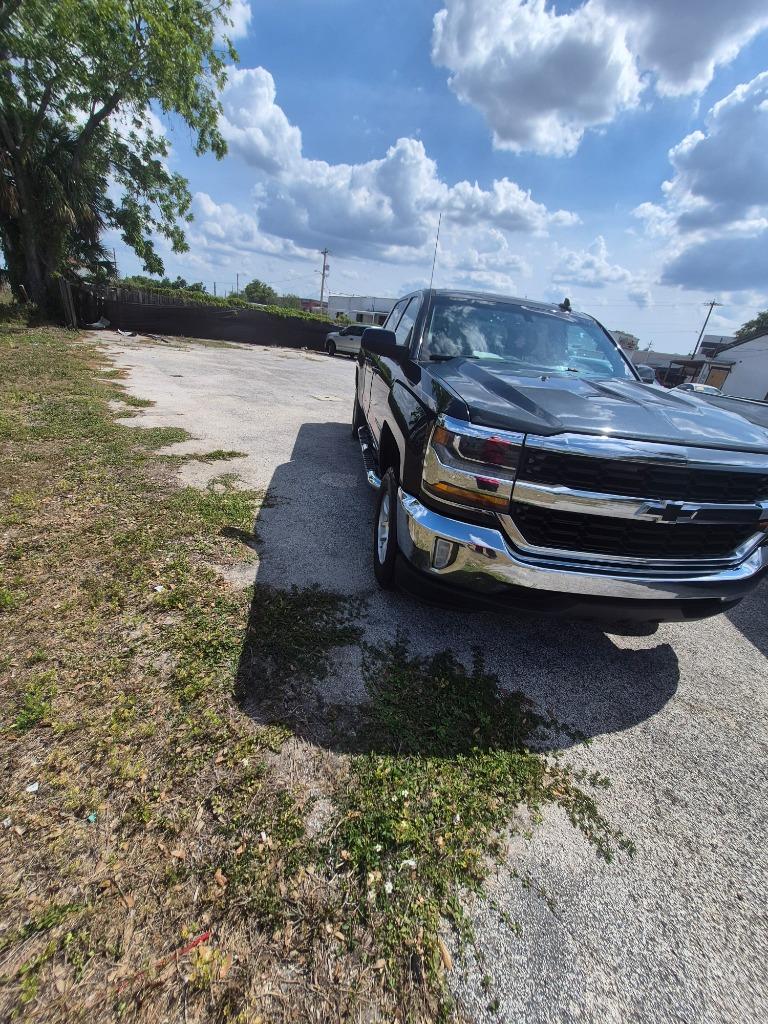 2017 Chevrolet Silverado 1500 - $12,500