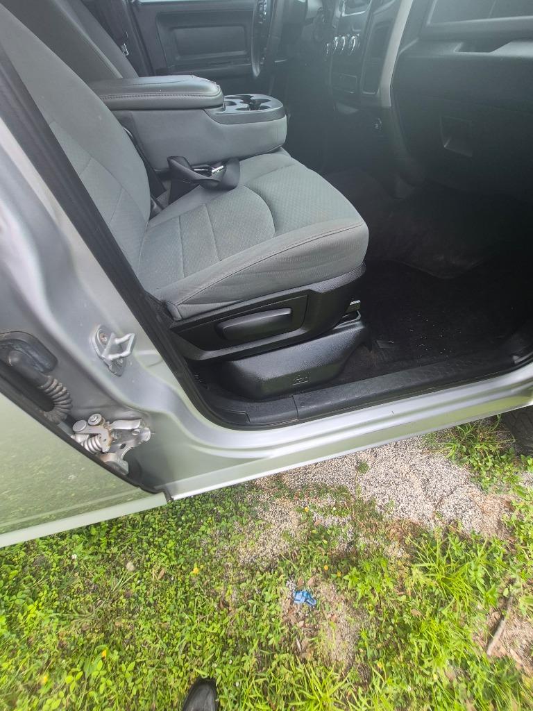 2014 Ram 1500 - $11,995