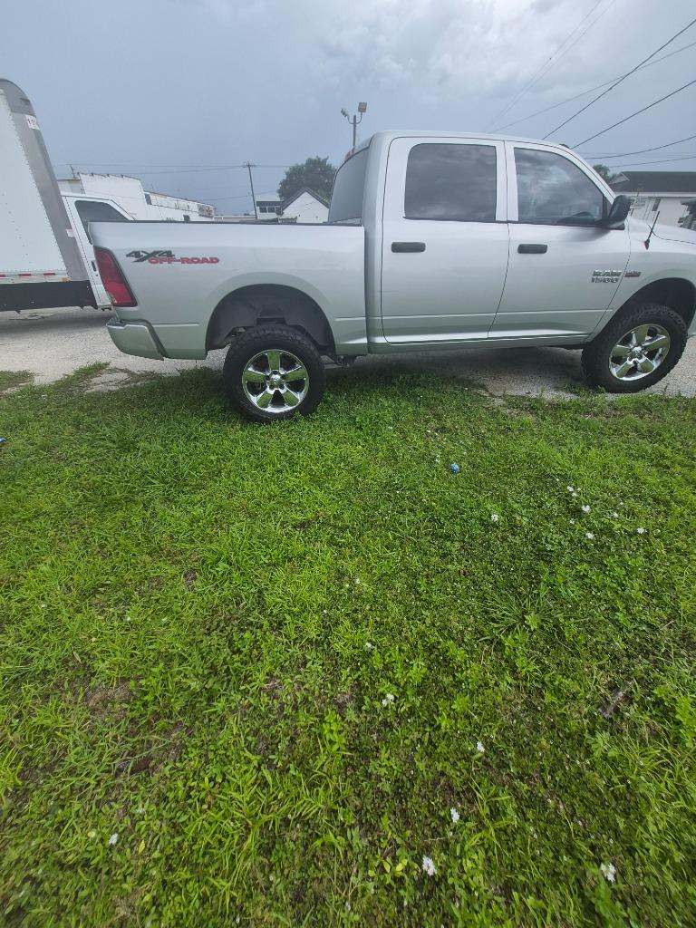 2014 Ram 1500 - $11,995