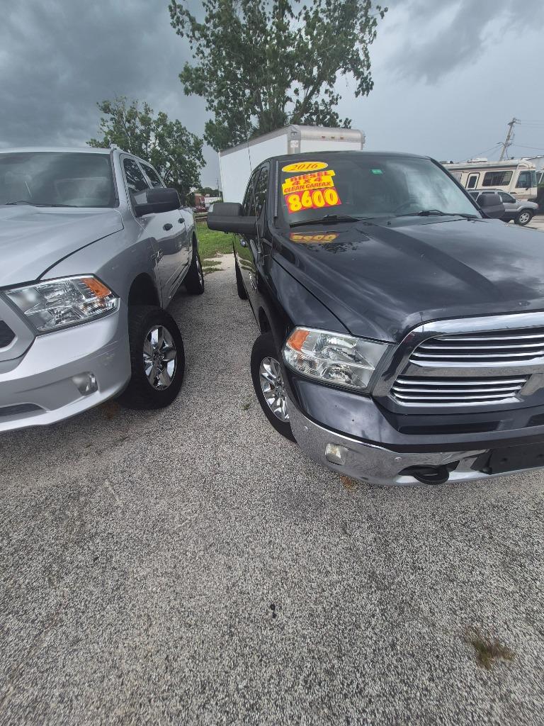 2016 Ram 1500 - $9,995