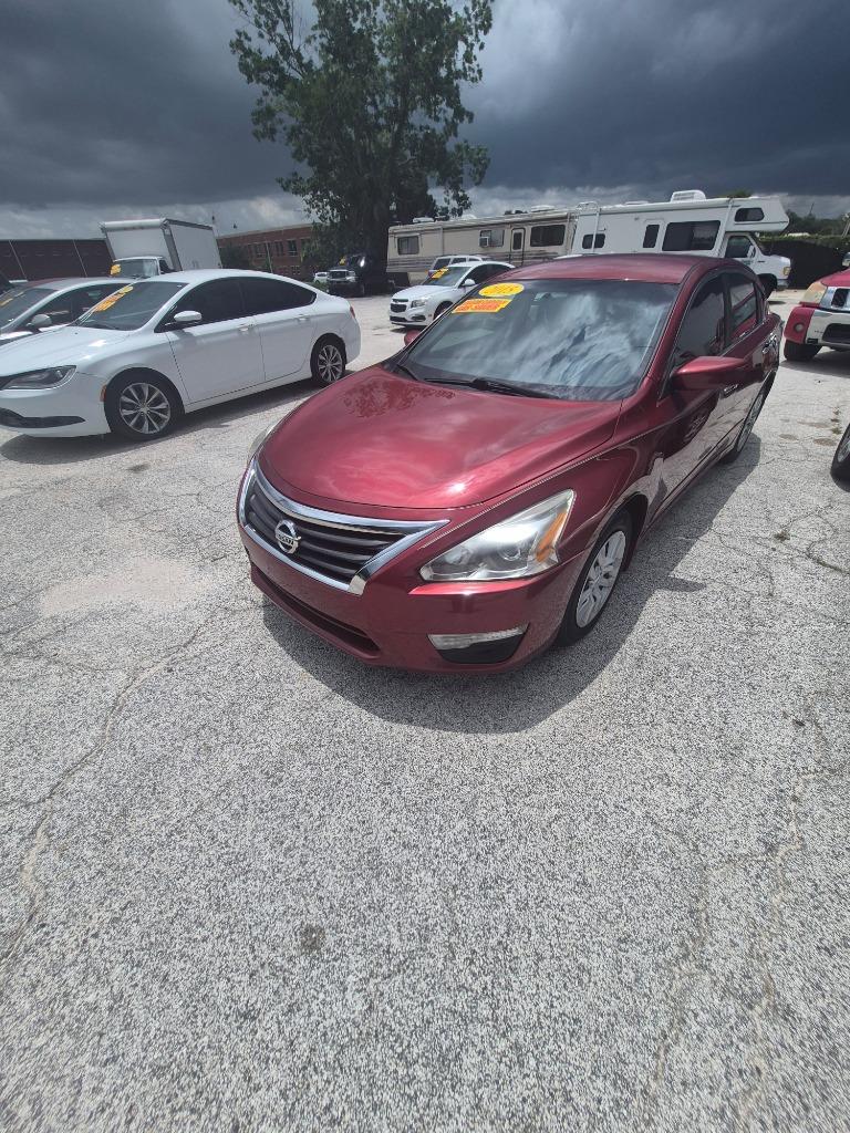 2015 Nissan Altima - $8,195