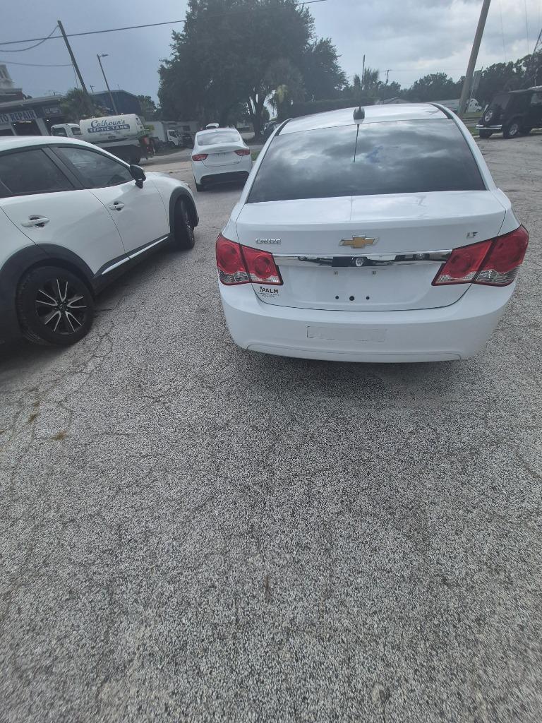 2016 Chevrolet Cruze - $7,500