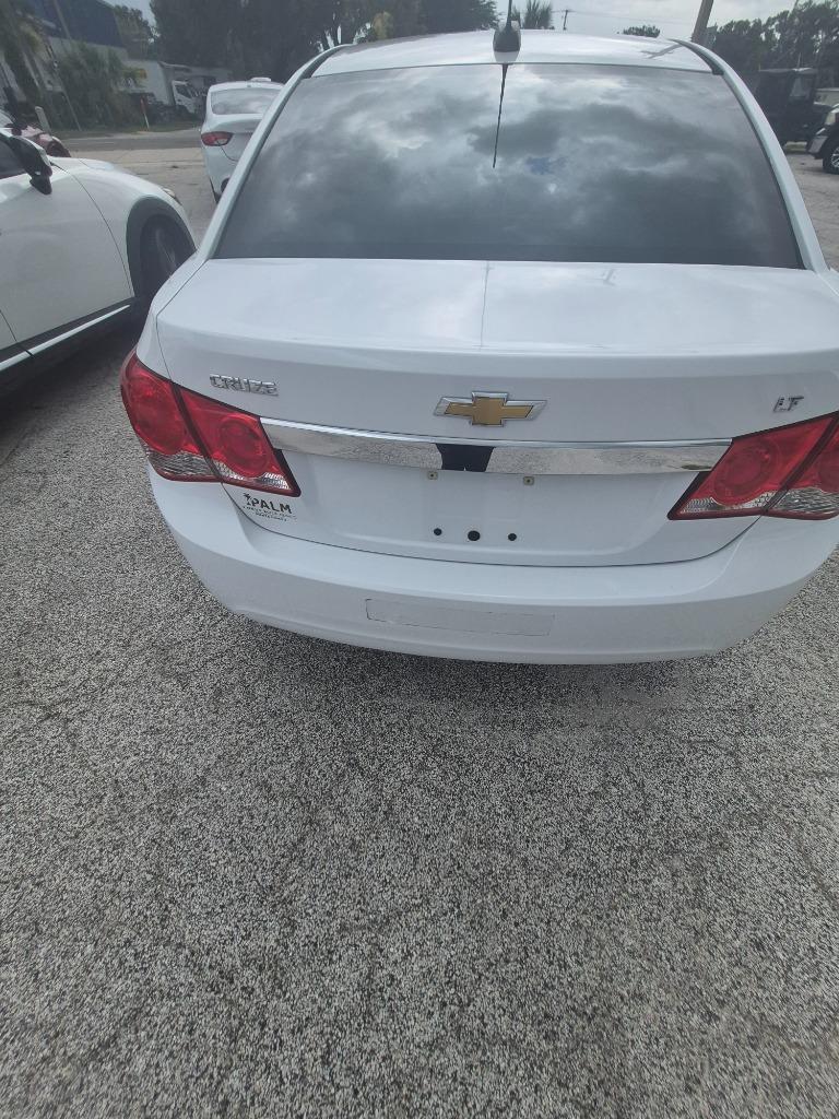 2016 Chevrolet Cruze - $7,500