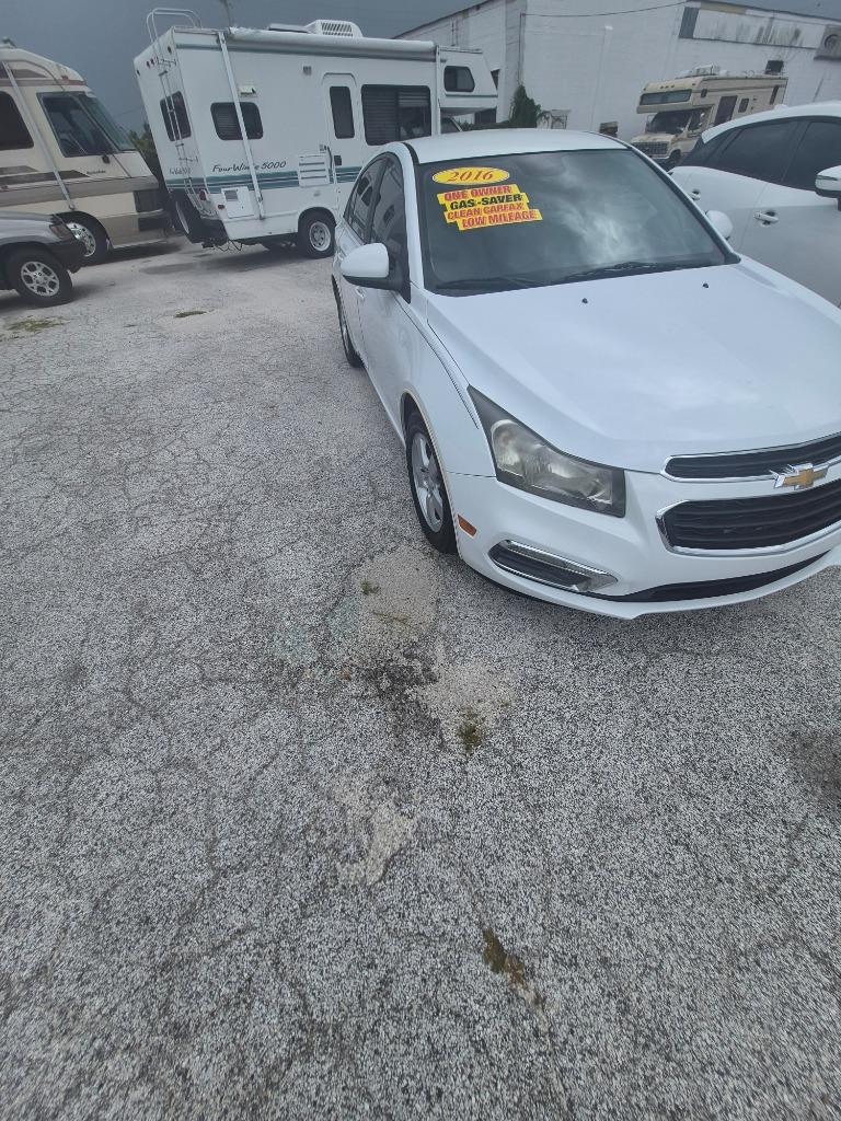 2016 Chevrolet Cruze - $7,500