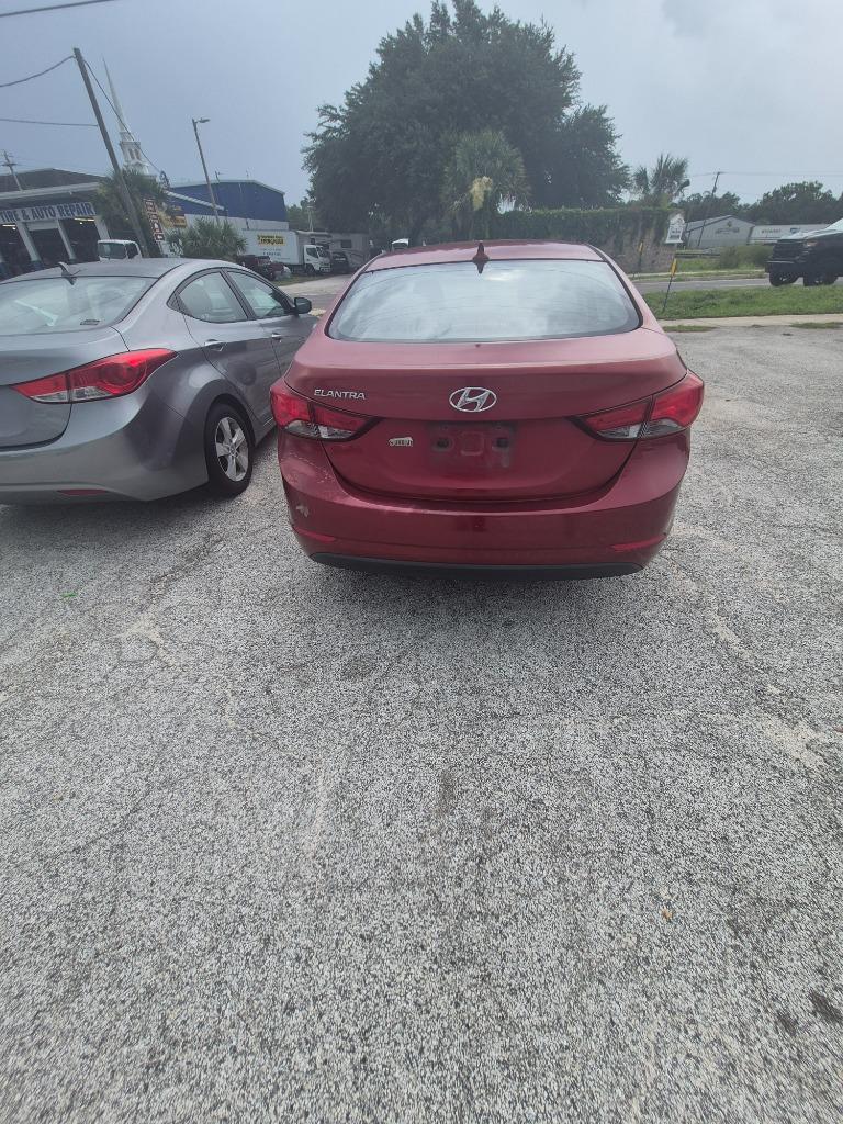 2012 Hyundai Elantra - $3,500