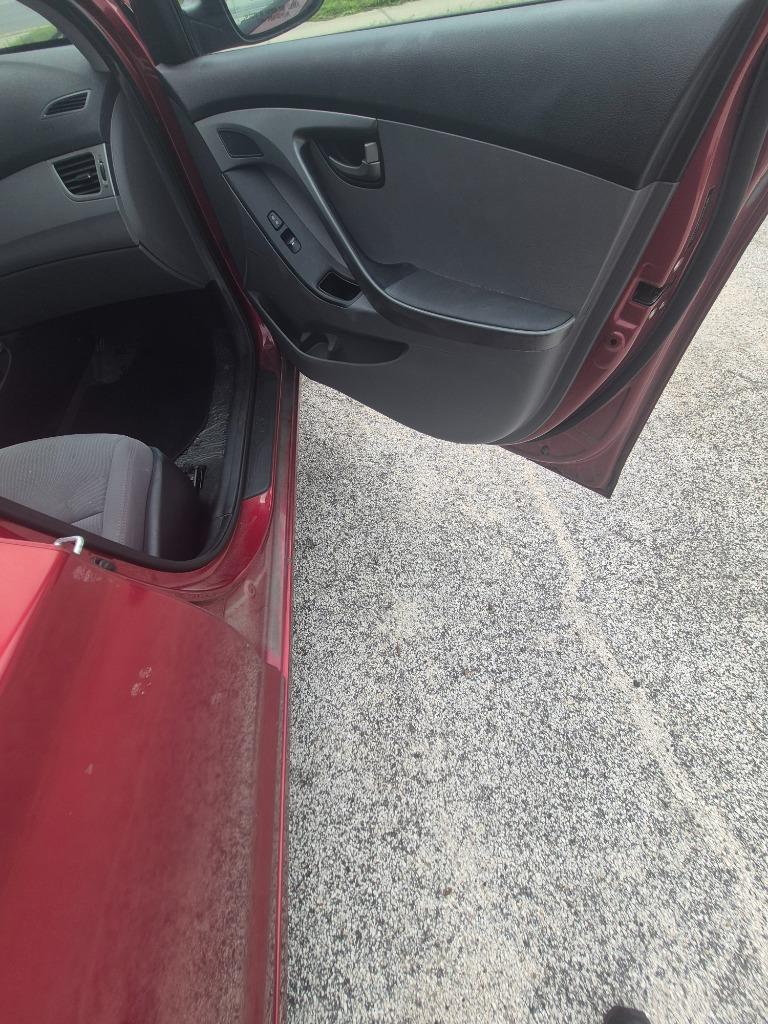 2012 Hyundai Elantra - $3,500