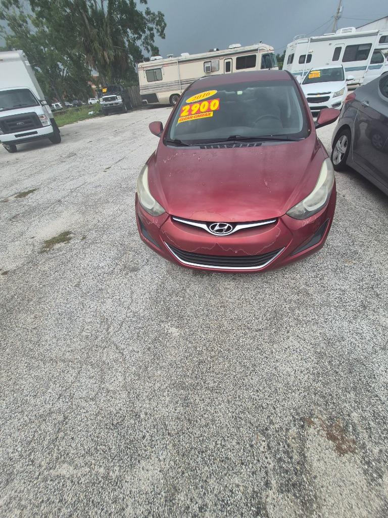 2012 Hyundai Elantra - $3,500