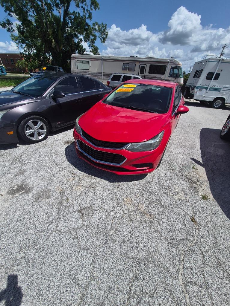 2017 Chevrolet Cruze - $8,995