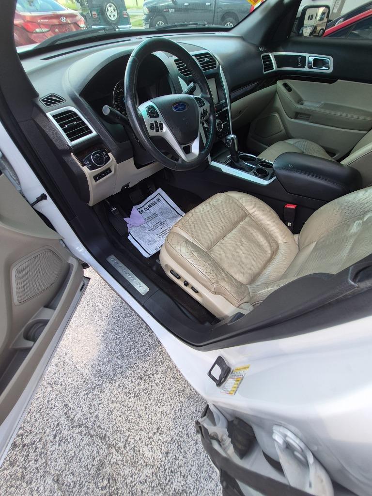 2014 Ford Explorer - $6,995