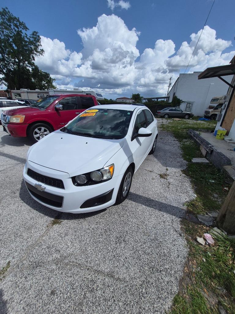 2015 Chevrolet Sonic - $6,495