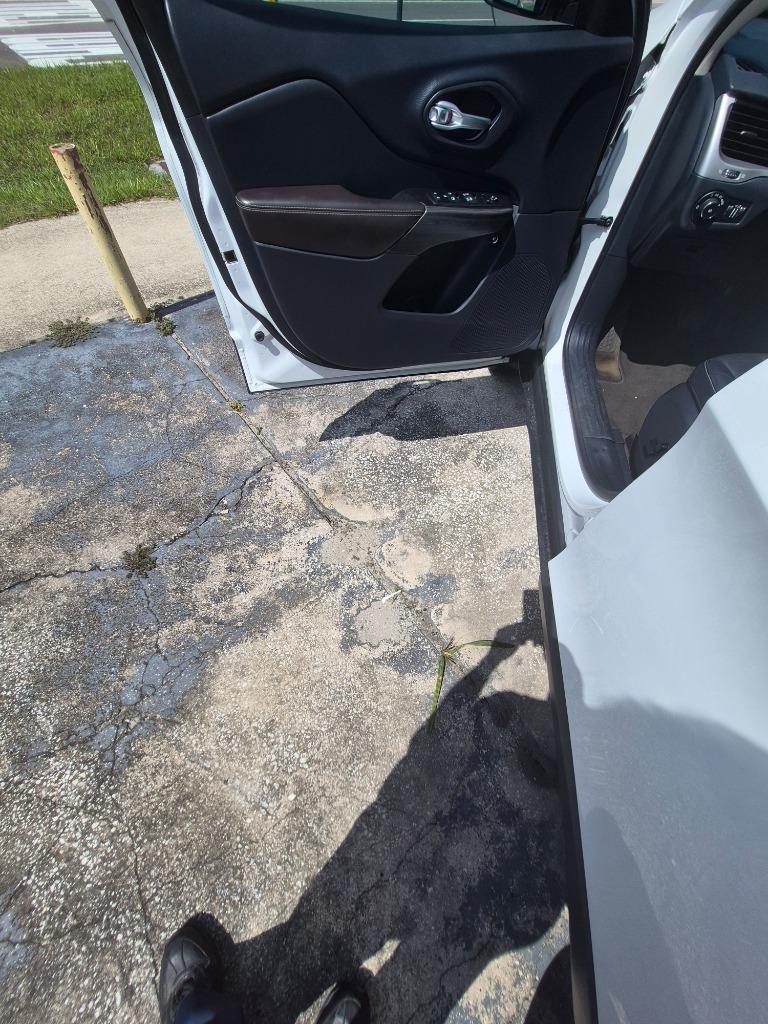 2014 Jeep Cherokee - $7,595