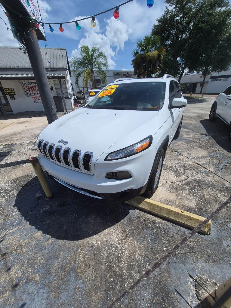 2014 Jeep Cherokee - $7,595