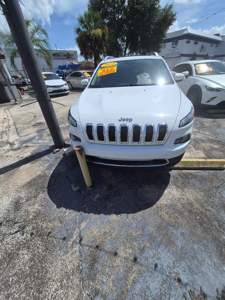 2014 Jeep Cherokee - $7,595
