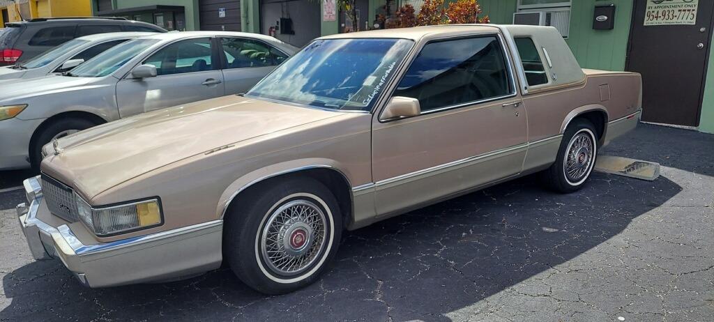 1990 Cadillac DeVille photo