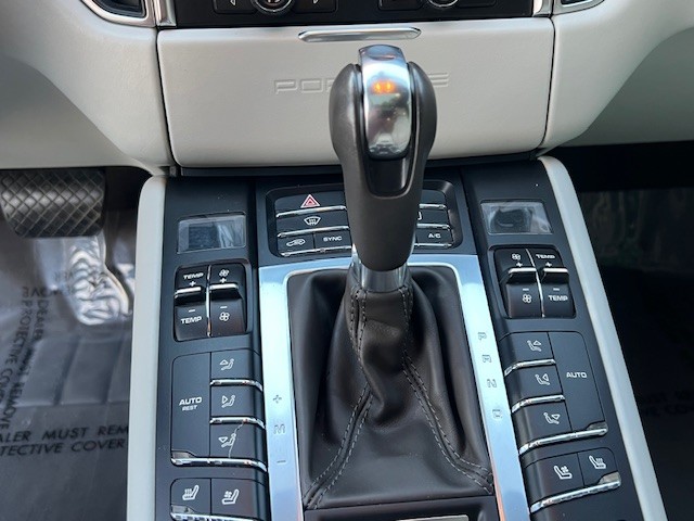 2016 Porsche Macan - $18,500